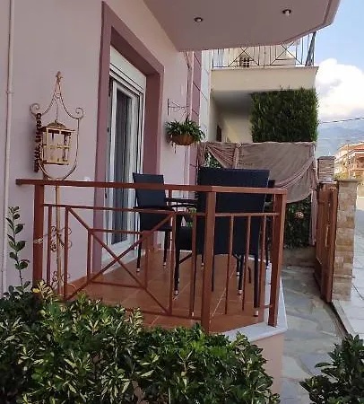 όμορφο σε μονοκατοικία στη λεπτοκαρυα. Lejlighed Leptokaryá