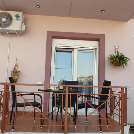 όμορφο σε μονοκατοικία στη λεπτοκαρυα. Leptokarya (Pieria)